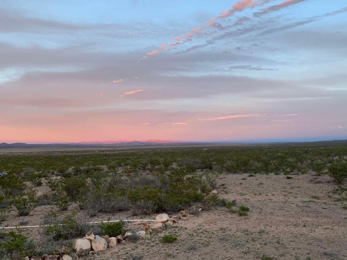 Camping At Desert Gardens Oasis In Lobo, Tx Van Horn Εξωτερικό φωτογραφία